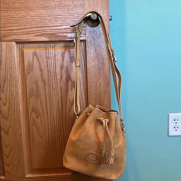 Vintage Dooney & Bourke Tan Leather Bucket Bag - Picture 13 of 13